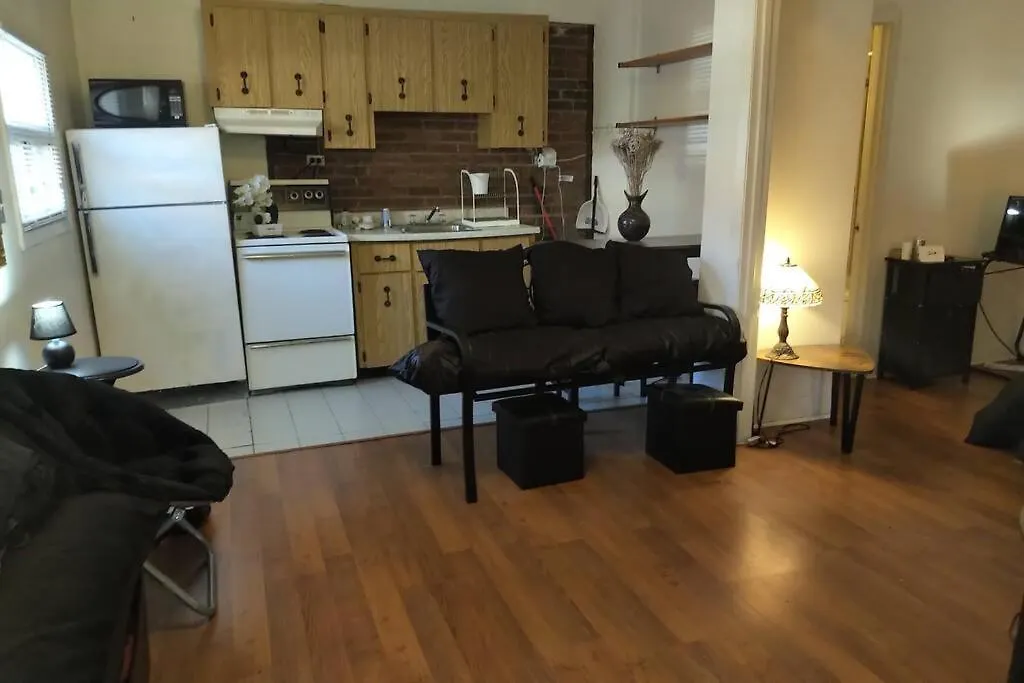 Holiday home Awesome Cozy 1 Bedroom Coachhouse Toronto