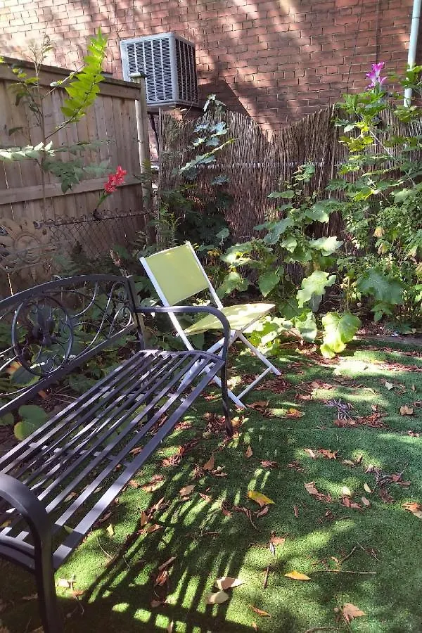 Awesome Cozy 1 Bedroom Coachhouse Toronto